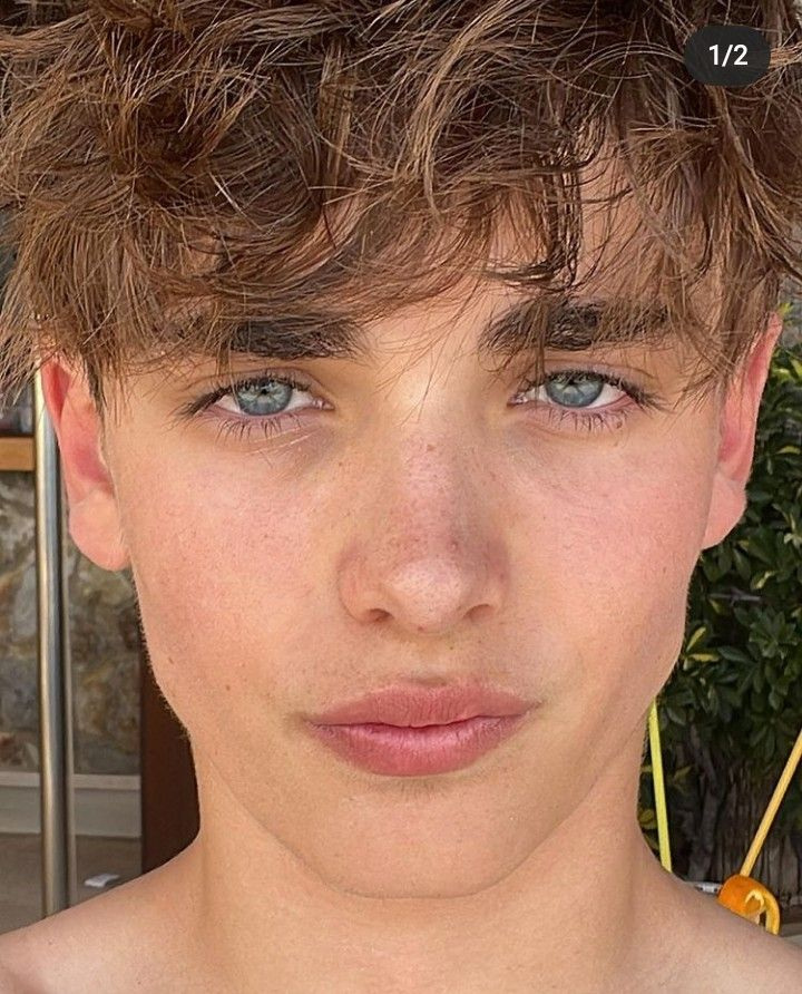 EYES2.jpg